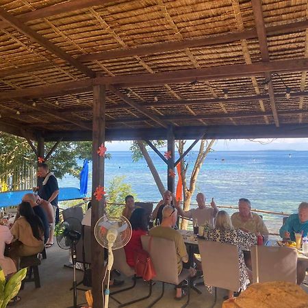Hotel Jush Native And Glamping Dauis Esterno foto