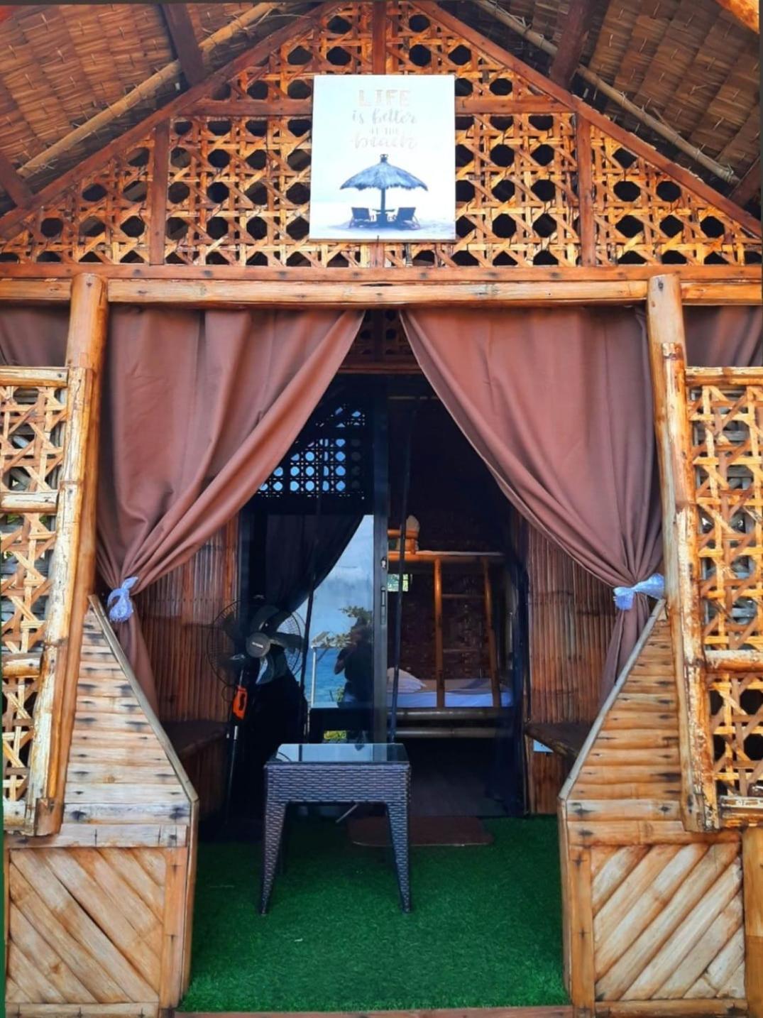 Hotel Jush Native And Glamping Dauis Esterno foto