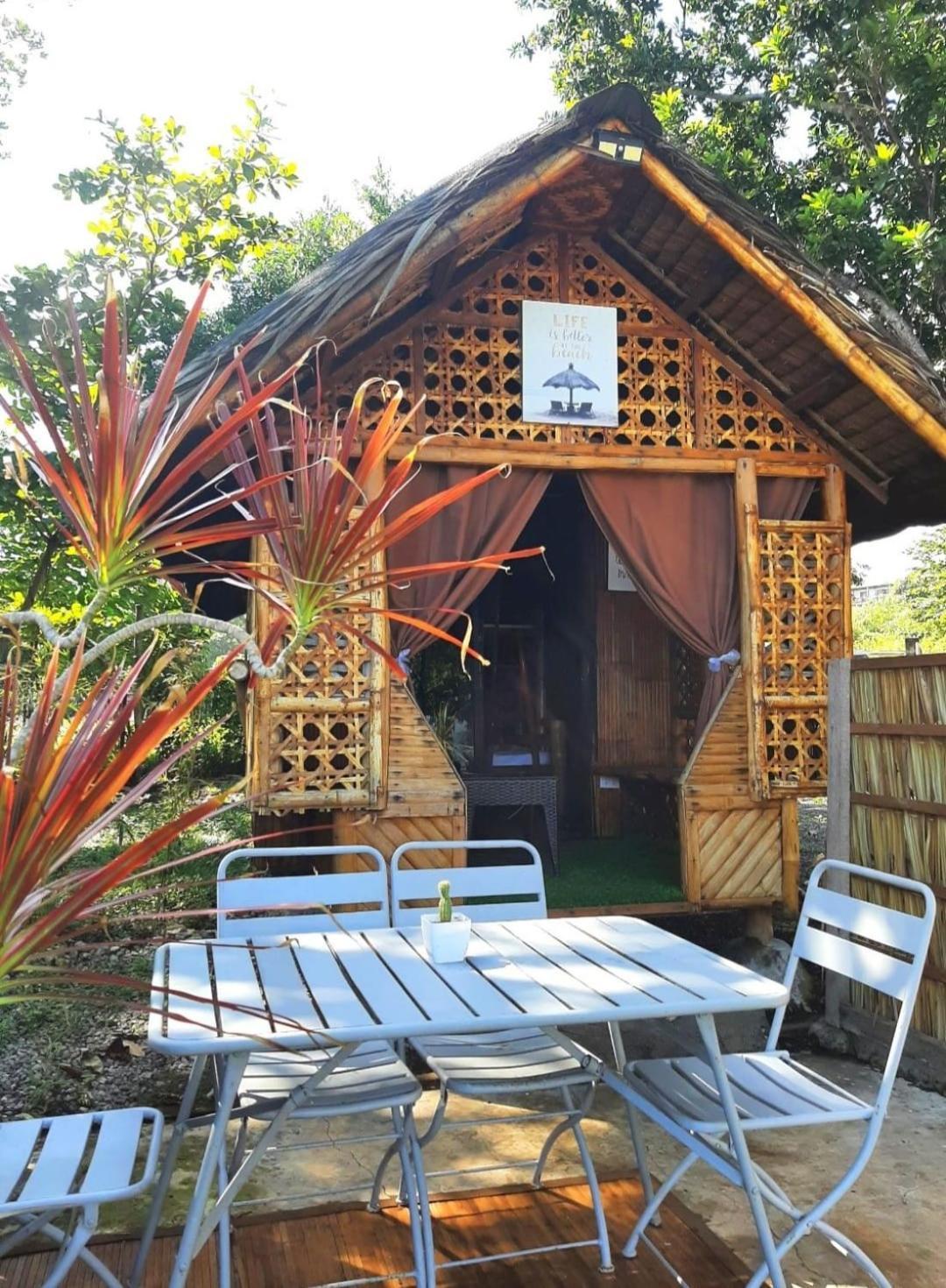 Hotel Jush Native And Glamping Dauis Esterno foto