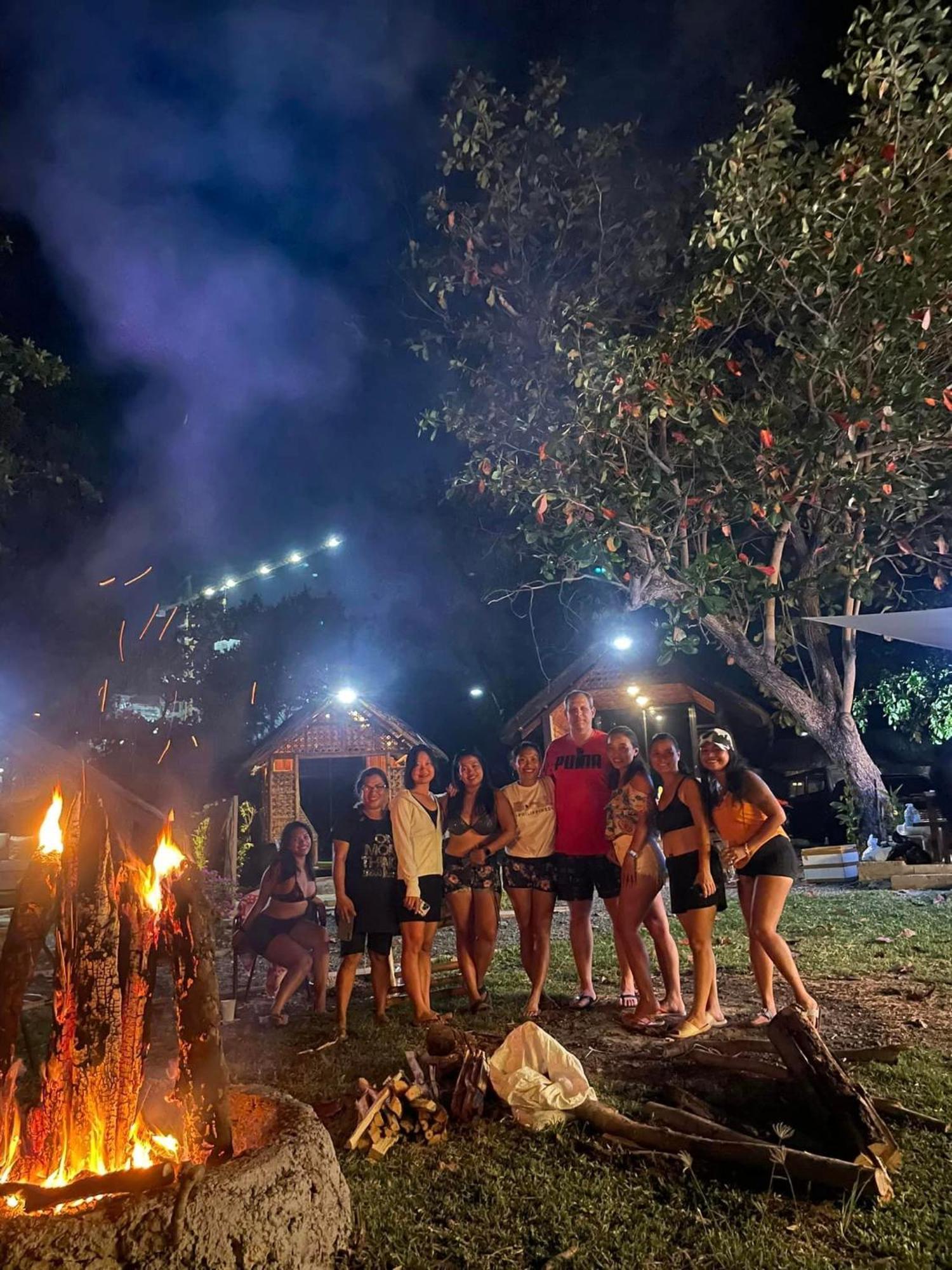 Hotel Jush Native And Glamping Dauis Esterno foto