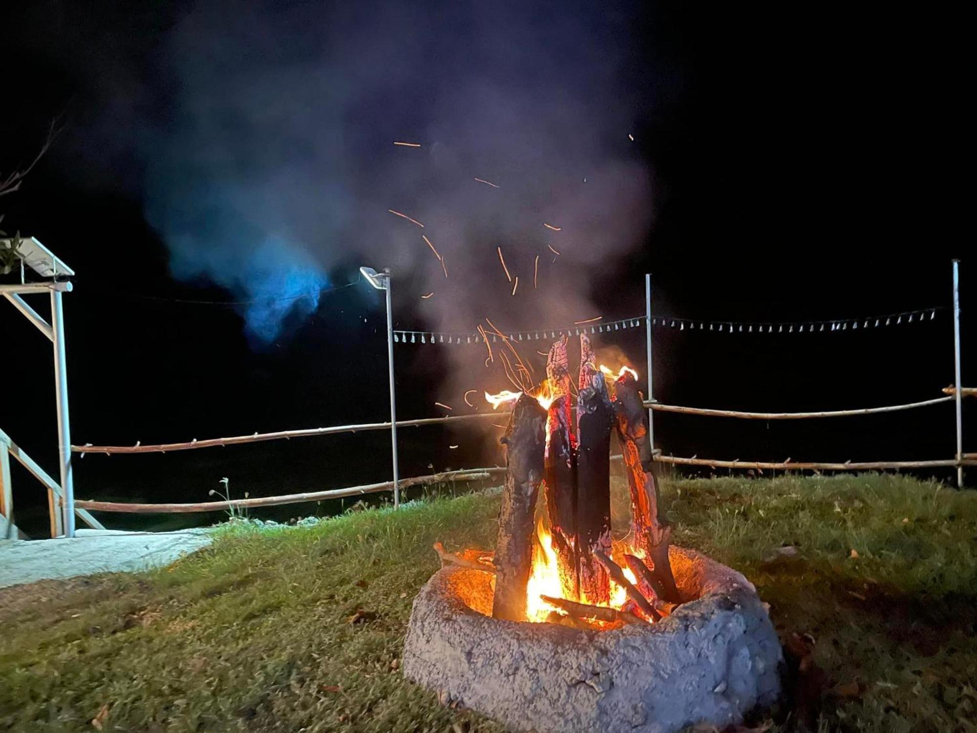 Hotel Jush Native And Glamping Dauis Esterno foto