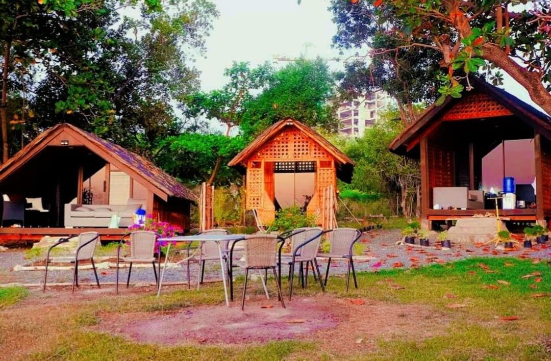 Hotel Jush Native And Glamping Dauis Esterno foto