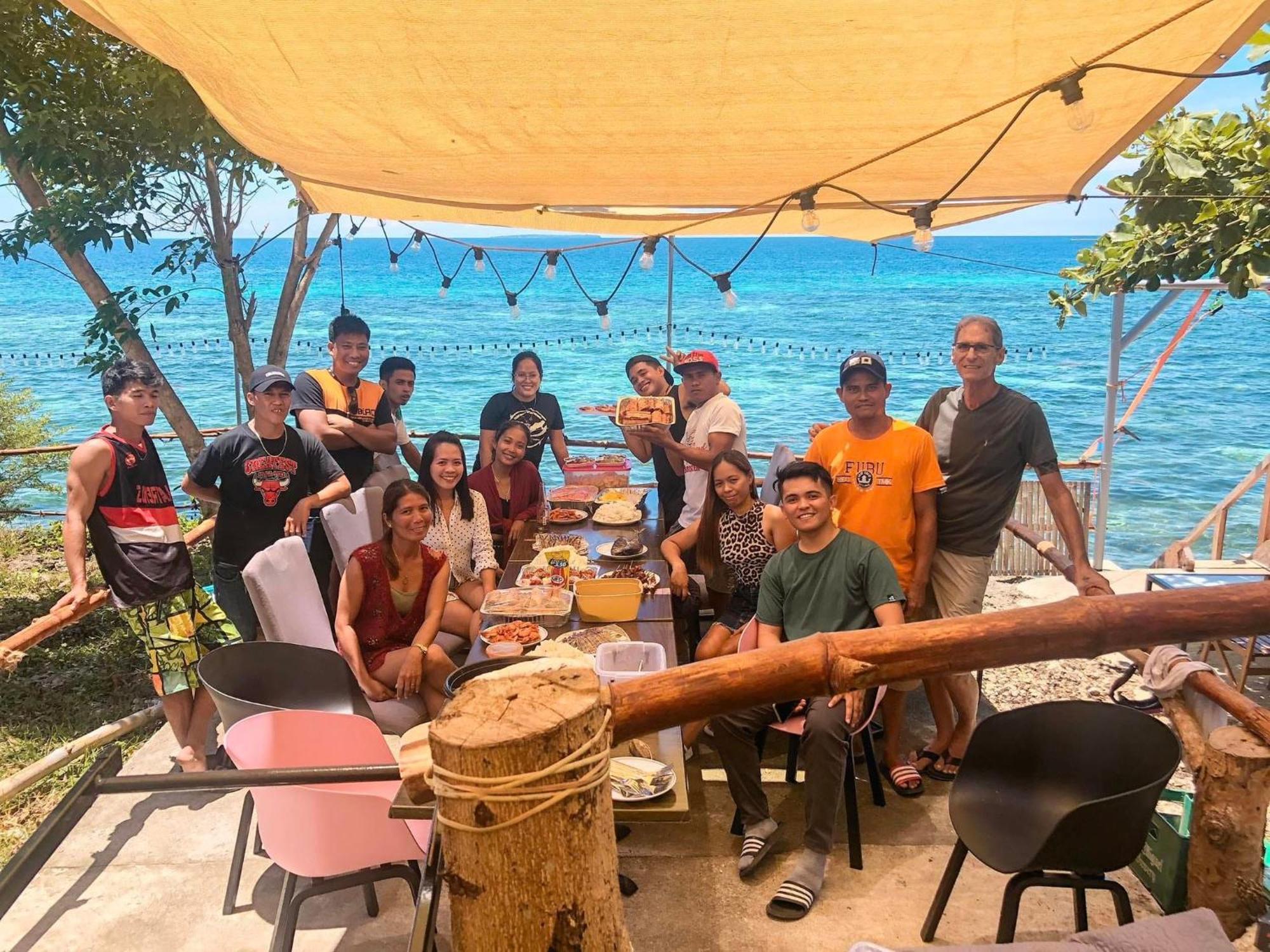 Hotel Jush Native And Glamping Dauis Esterno foto