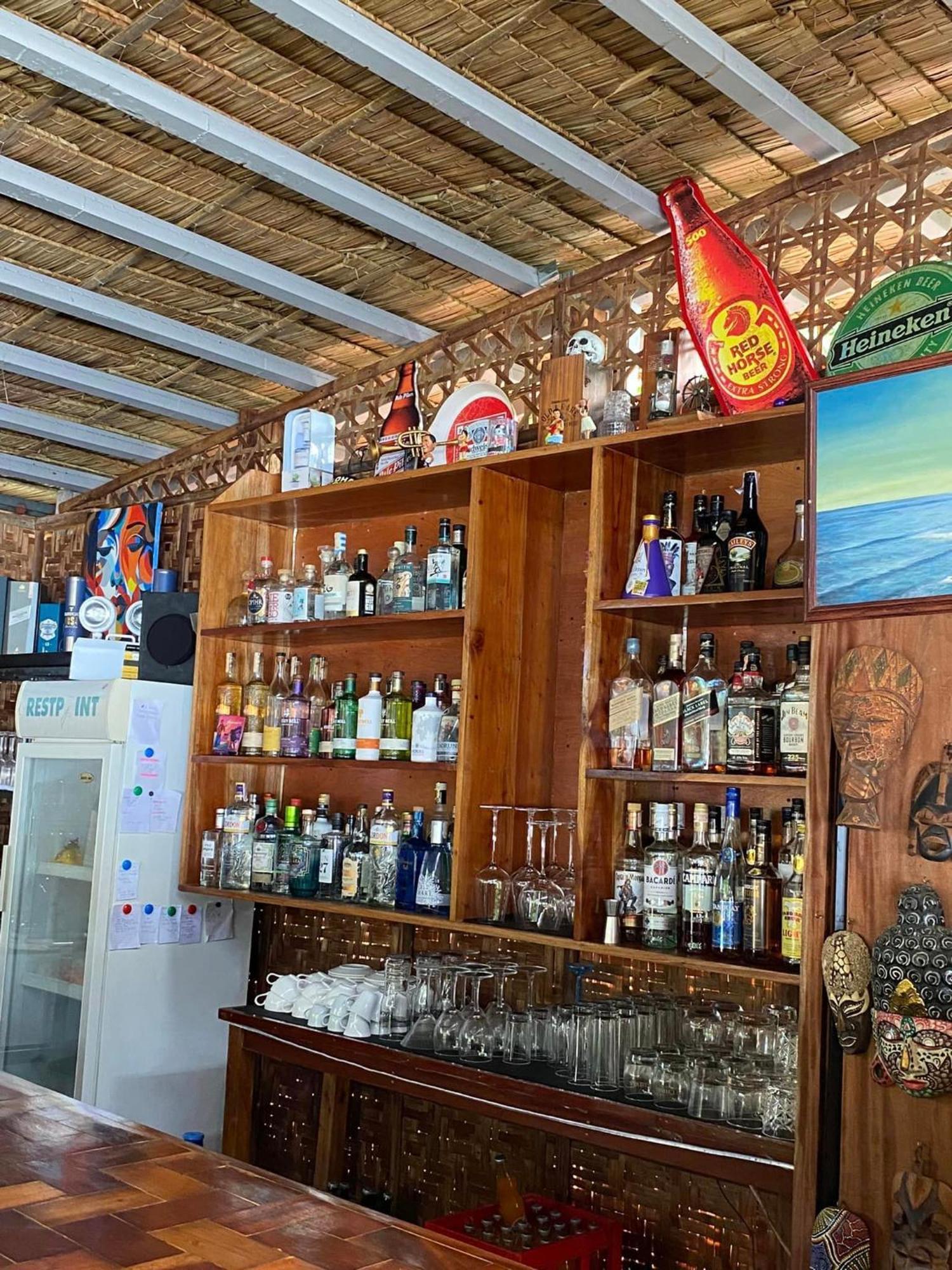 Hotel Jush Native And Glamping Dauis Esterno foto