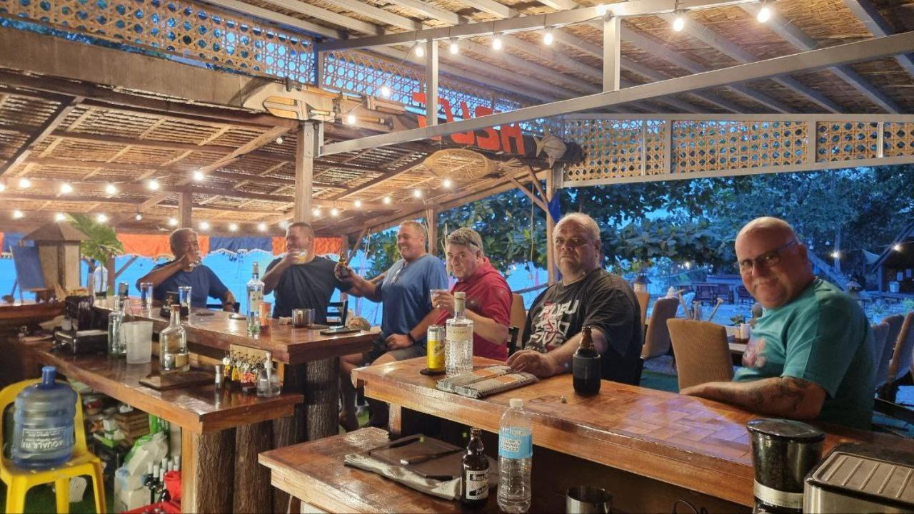 Hotel Jush Native And Glamping Dauis Esterno foto