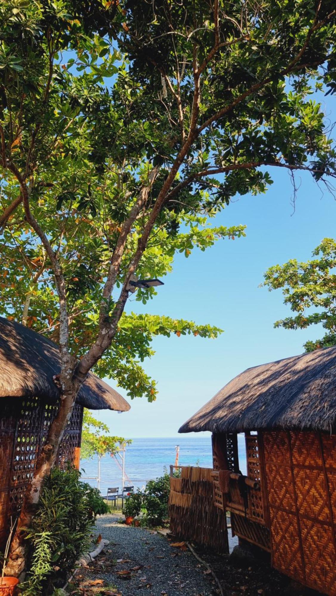 Hotel Jush Native And Glamping Dauis Esterno foto