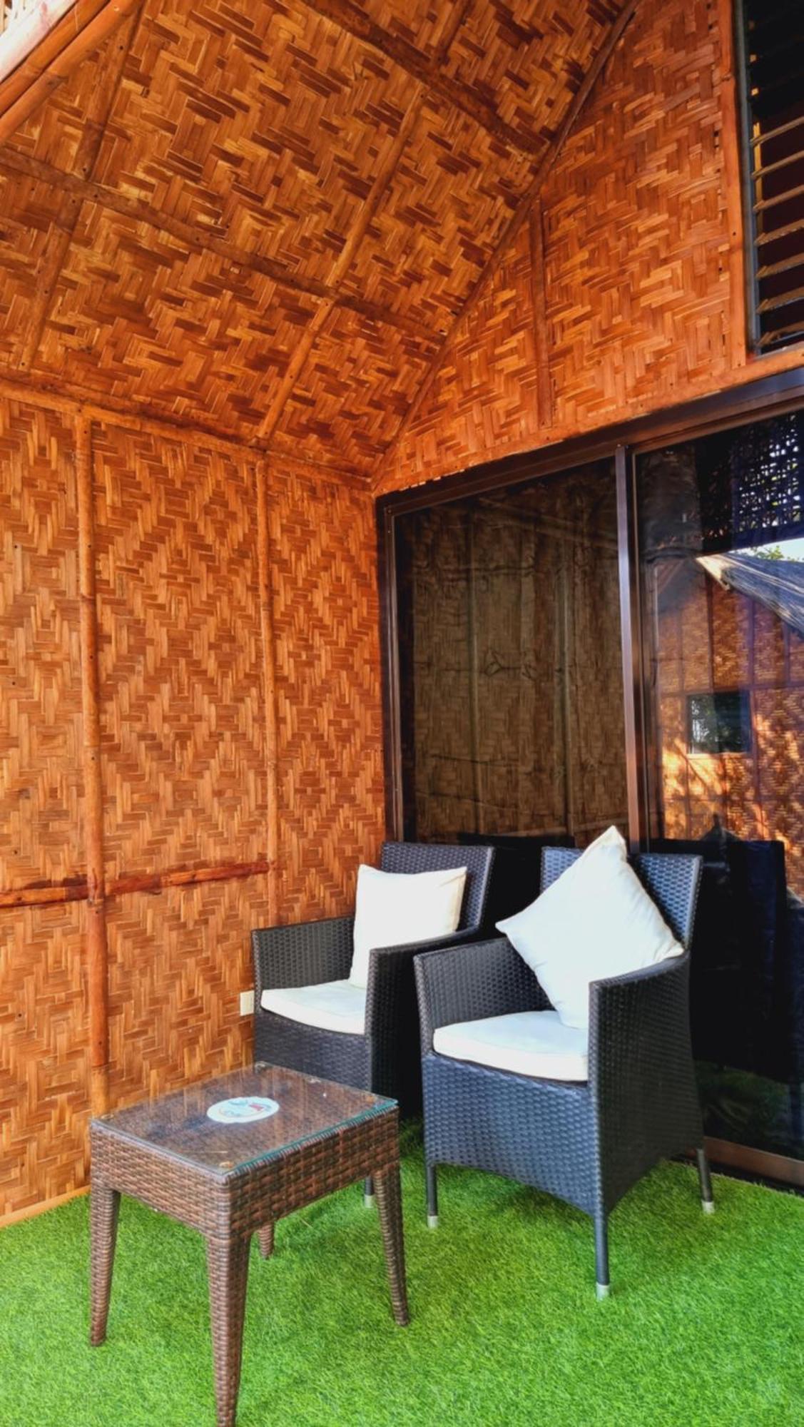 Hotel Jush Native And Glamping Dauis Esterno foto